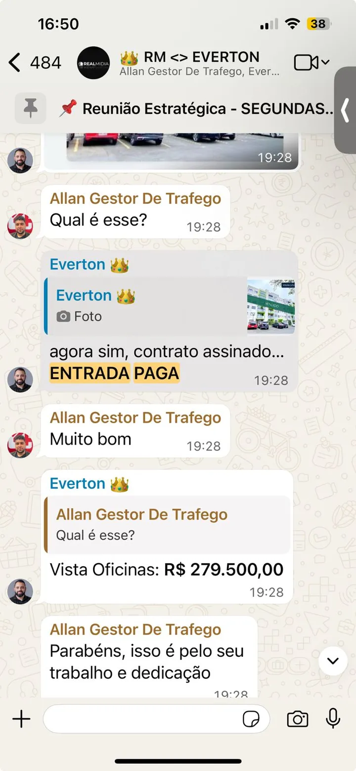 Print de conversa de WhatsApp com cliente comemorando resultado dos anúncios