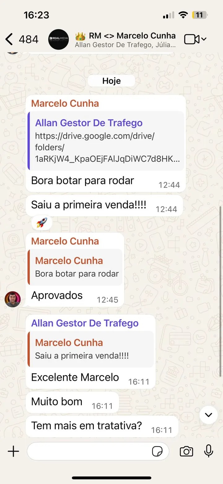 Print de conversa de WhatsApp com cliente comemorando resultado dos anúncios